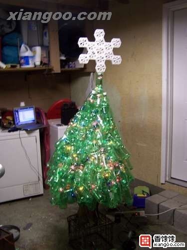 diy废物利用DIY:废旧垃圾DIY圣诞树
