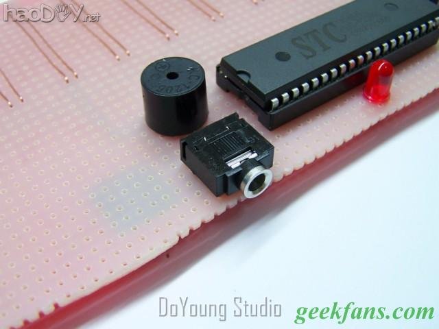 制作单片机触摸键电子琴