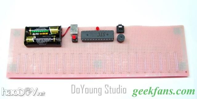 制作单片机触摸键电子琴