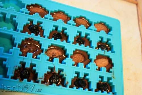 自制巧克力DIY:可以吃的8比特小怪兽!