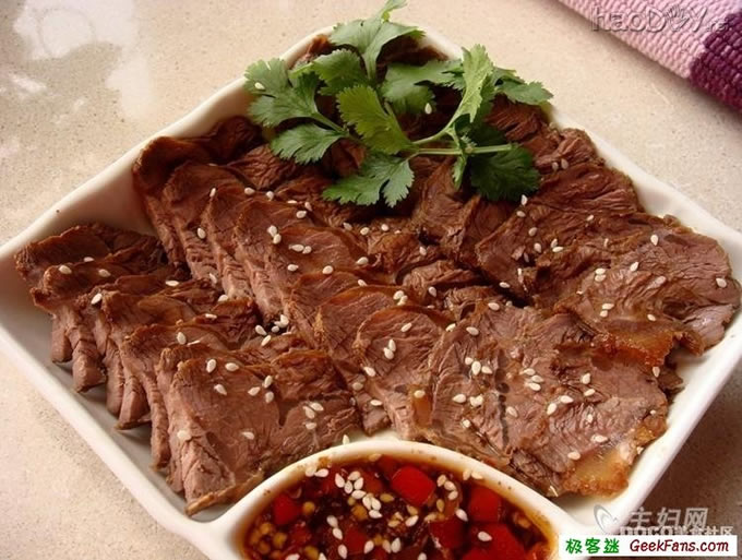 制作家常酱牛肉的做法