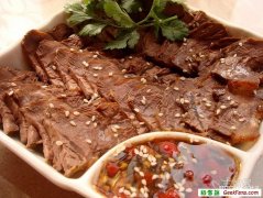 制作家常酱牛肉的做法