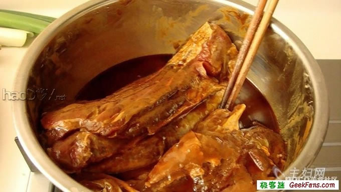 制作家常酱牛肉的做法