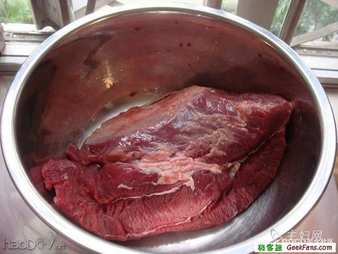 制作家常酱牛肉的做法