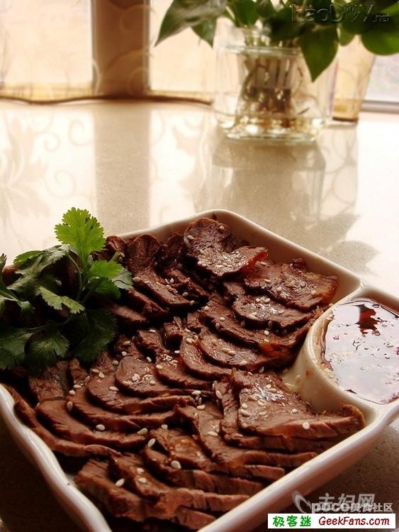 制作家常酱牛肉的做法