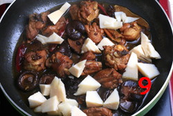 制作黄焖鸡的做法