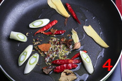 制作黄焖鸡的做法