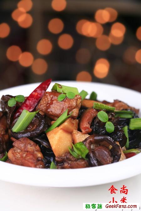 制作黄焖鸡的做法