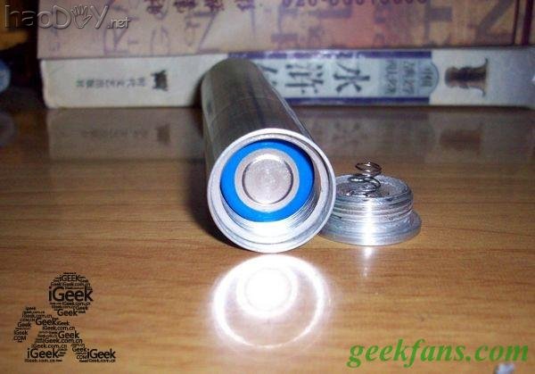 diyDIY小巧手机移动电源