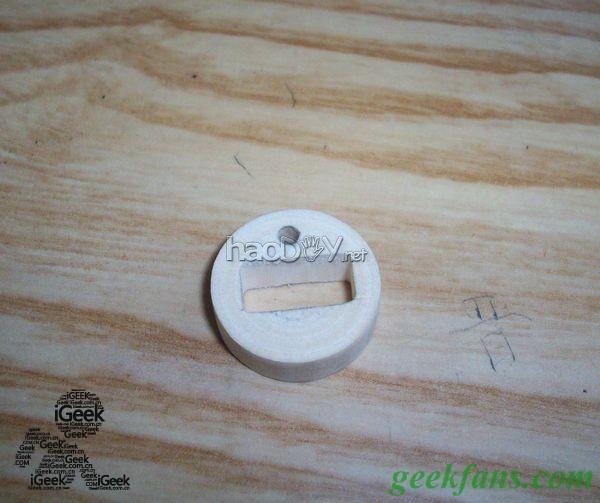 diyDIY小巧手机移动电源