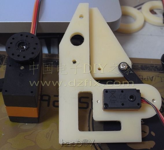 电子制作论坛-电子制作网-4A014398.JPG DIY机械手