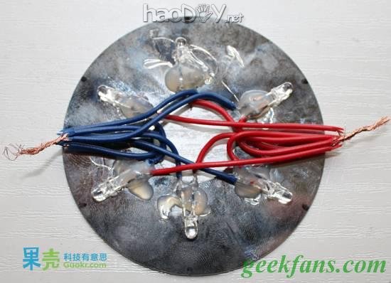 diyDIY炫丽的led硬盘钟