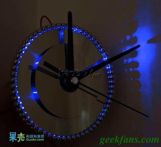 diyDIY炫丽的led硬盘钟