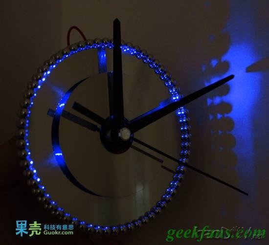 diyDIY炫丽的led硬盘钟