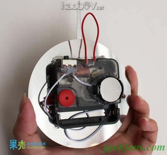 diyDIY炫丽的led硬盘钟