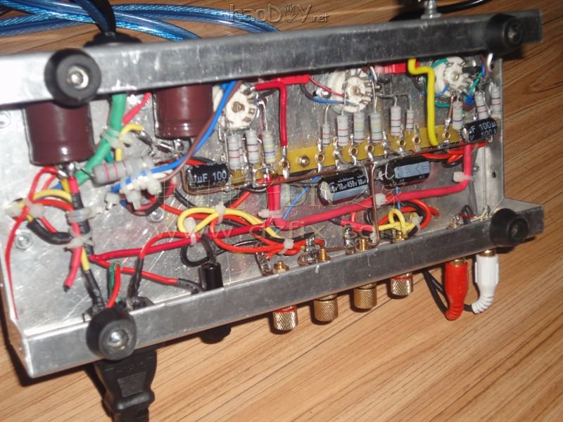 电子制作论坛-电子制作网-DSC02680.jpg 发一个自己的作品,6N2+6P1电子管功放
