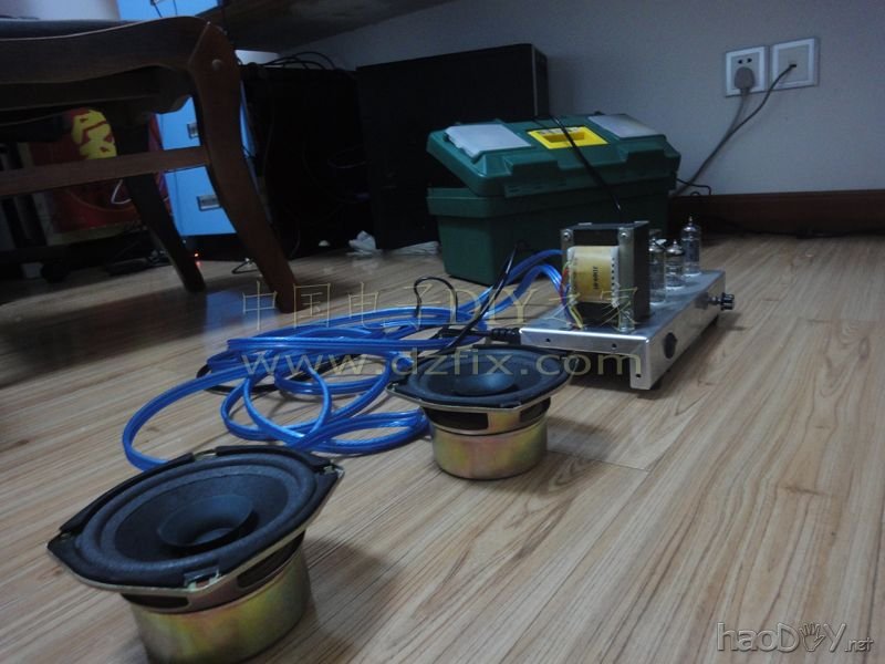 电子制作论坛-电子制作网-DSC02674.jpg 发一个自己的作品,6N2+6P1电子管功放