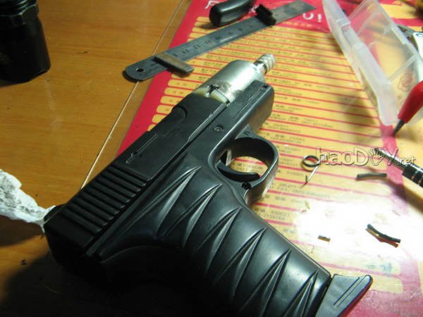 制作DIY多功能手电钻