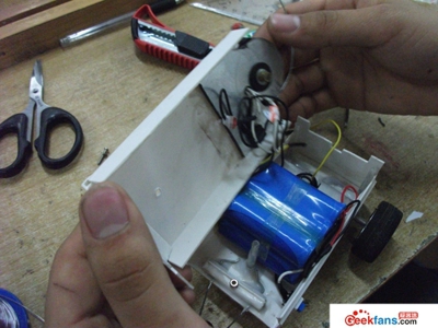 制作自动避障小车