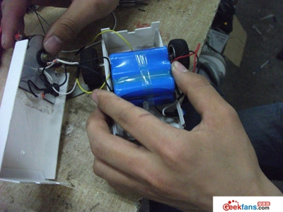 制作自动避障小车