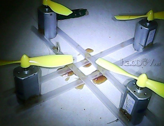 制作手把手教你做四轴旋翼机!