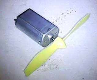 制作手把手教你做四轴旋翼机!