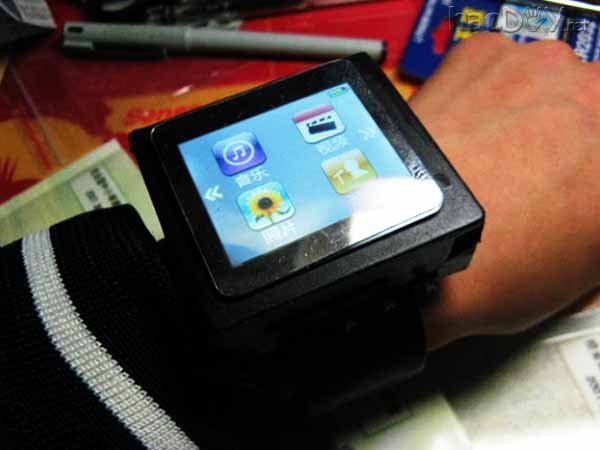 diy教你把山寨nano变成音乐手表