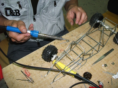 diy自己手工打造赛车