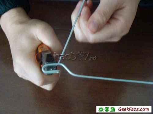 自制教你做把弹弓枪