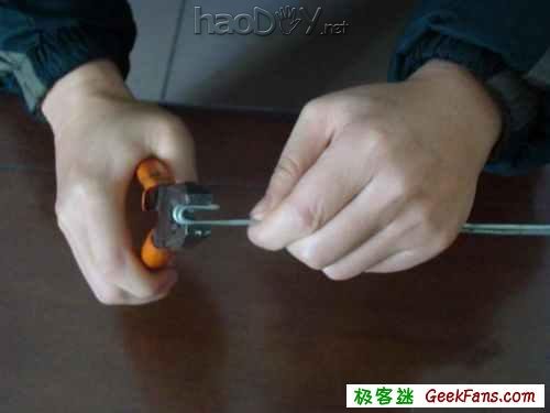 自制教你做把弹弓枪