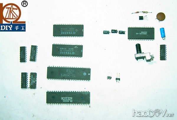 制作电子元件DIY坦克
