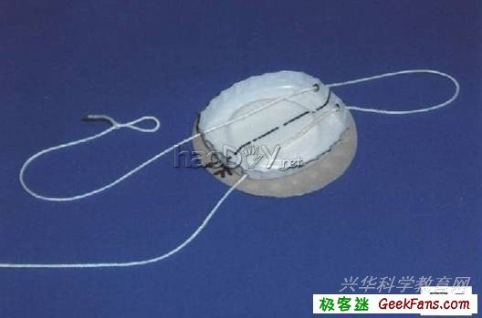 自制趣味儿童玩具:拉绳爬行“七星瓢虫”