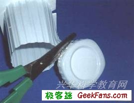 自制趣味儿童玩具:拉绳爬行“七星瓢虫”