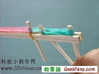 自制手工制作玩具:连发皮筋枪