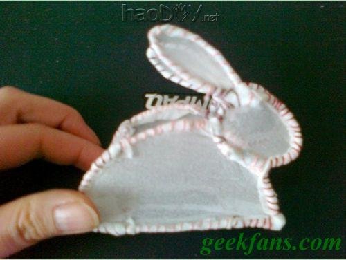 自制中秋灯笼制作:兔子花灯