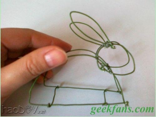 自制中秋灯笼制作:兔子花灯