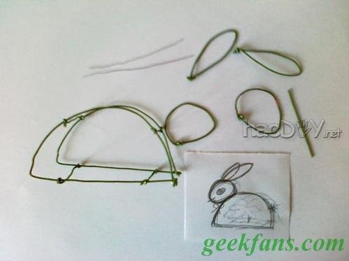 自制中秋灯笼制作:兔子花灯