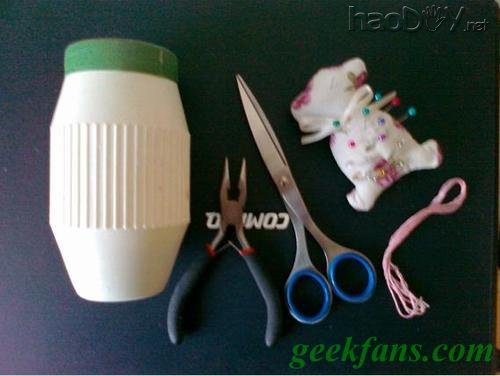 自制中秋灯笼制作:兔子花灯