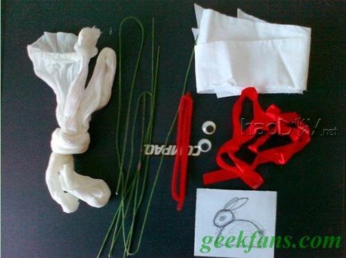 自制中秋灯笼制作:兔子花灯