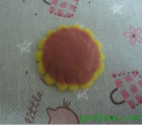 diy教你用橡皮泥制作可爱向日葵