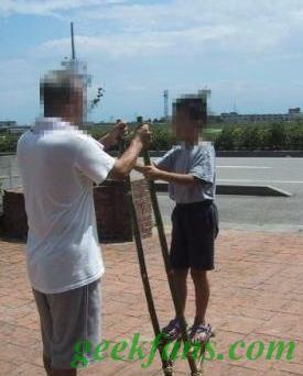 自制教你踩高跷怎么做