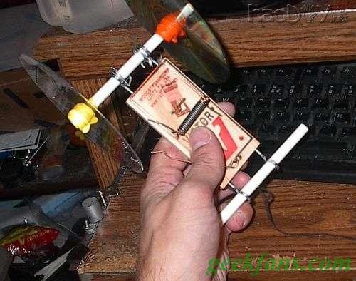 自制会跑的老鼠夹车