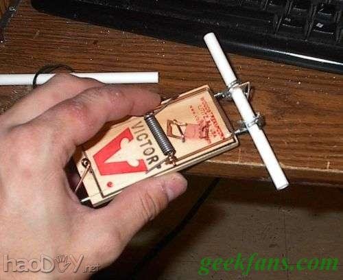 自制会跑的老鼠夹车