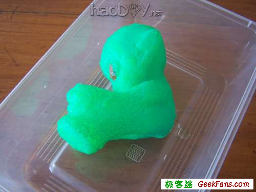 制作发光的外星人?地外文明培养罐!