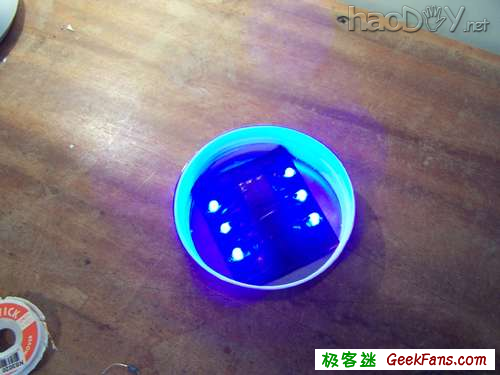 制作发光的外星人?地外文明培养罐!