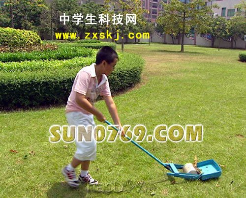 制作刺猬式草坪拾叶机