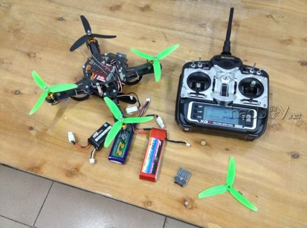 QQ截图20121008000855.jpg 无聊之际搞个四轴飞行器玩玩附视频