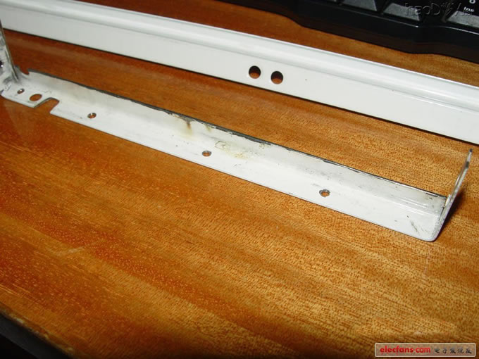 用LM1875和饼干盒DIY功放