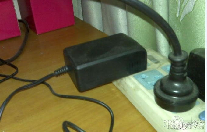 点击查看原图 show 一下我的家庭影院 超大显示器+DIY超小主机