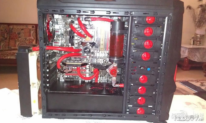 点击查看原图 终极 改装 魔兽V8机箱 自制水冷头